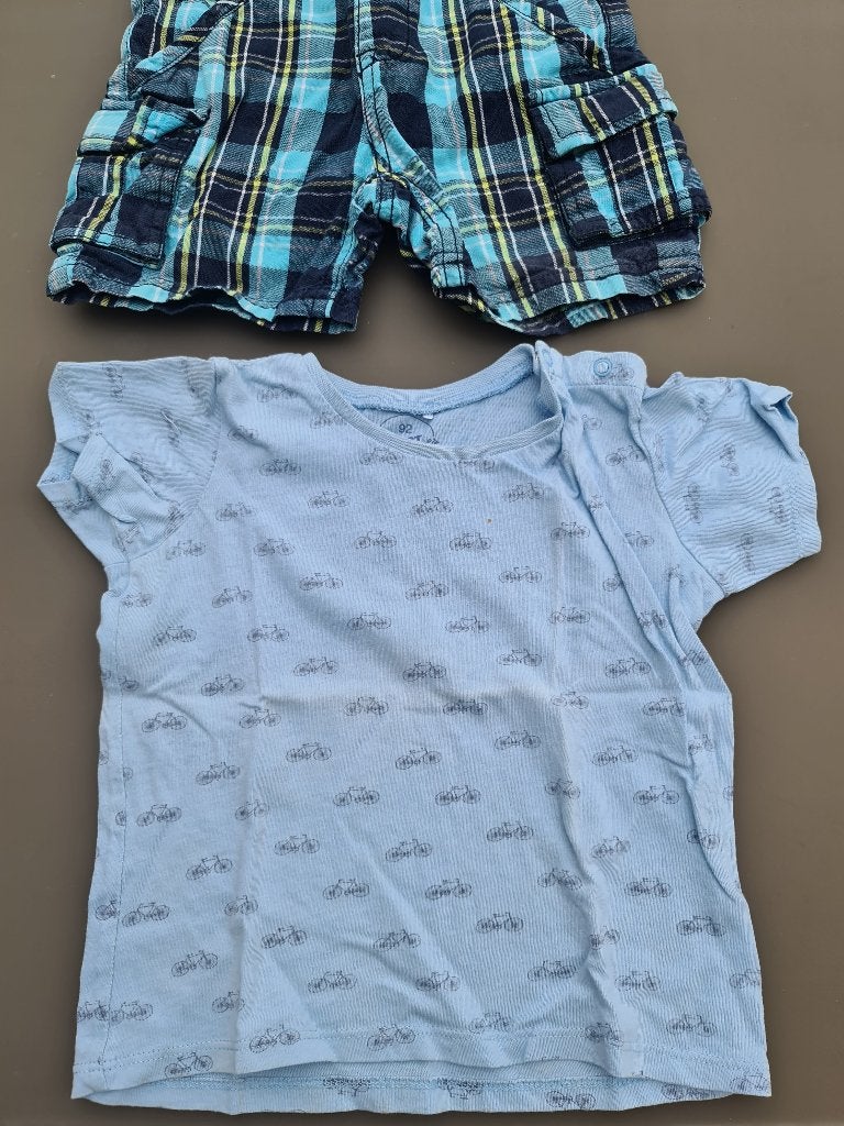 blauw t-shirt met fietsen, Besties, 92, Ophalen, Zo goed als nieuw