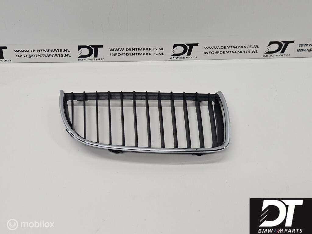 Grille rechts BMW 3-serie E90 E91 51137120008, Enlèvement ou Envoi, Utilisé, BMW, BMW