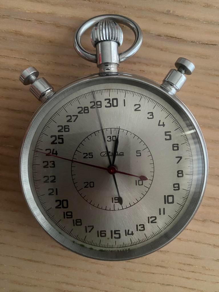 Chronomètre portable USSR «Слава», Bijoux, Sacs & Beauté, Montres | Anciennes | Antiquités, Autres marques, Autres matériaux, Montre de poche