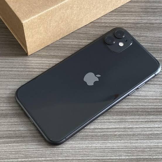 Iphone 11, Télécoms, Téléphonie mobile | Apple iPhone, Avec simlock (verrouillage SIM), 83 %, 128 GB, Enlèvement