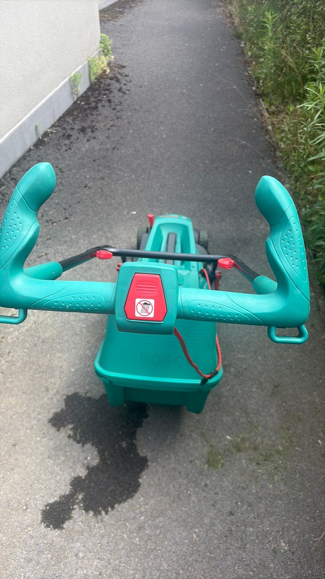 Grasmaaier merk bosch, Tuin en Terras, Grasmaaiers, Ophalen, Gebruikt, Elektrische grasmaaier, Opvangbak