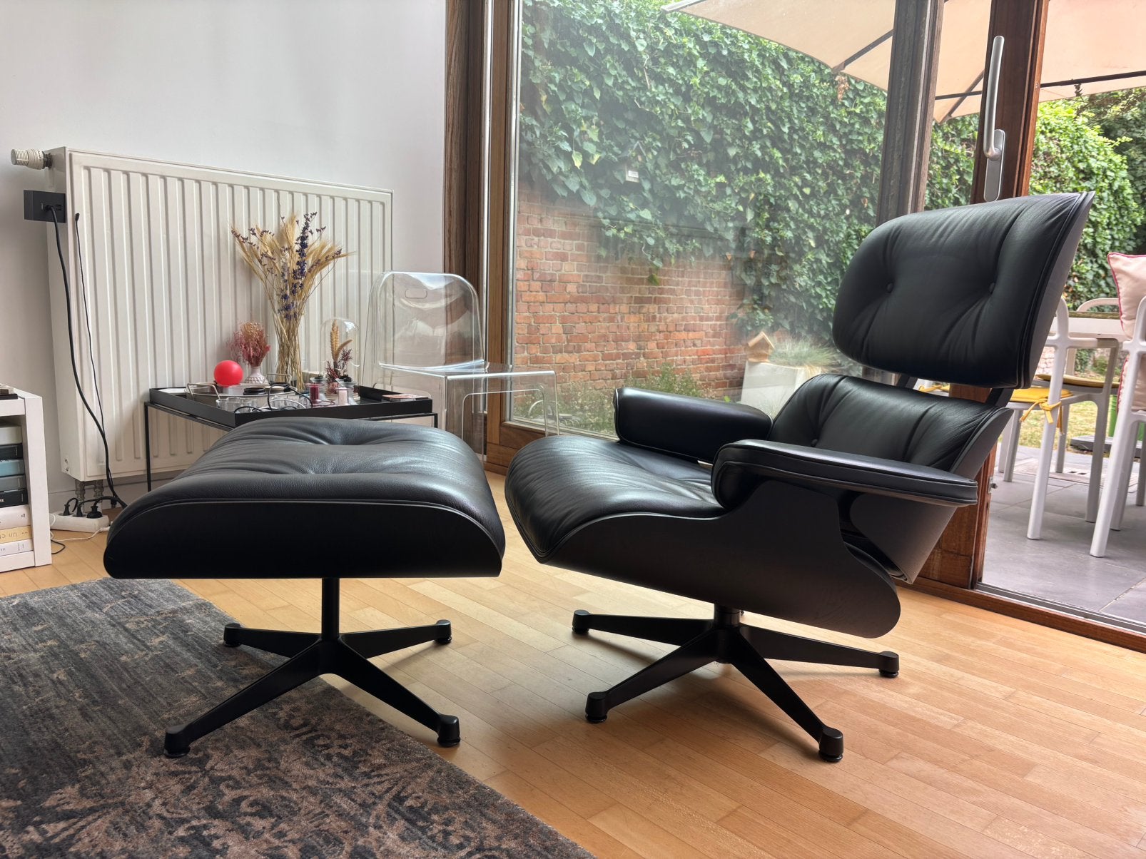🖤 Eames lounge chair en ottoman door Vitra 🖤, Huis en Inrichting, Ophalen, Zo goed als nieuw