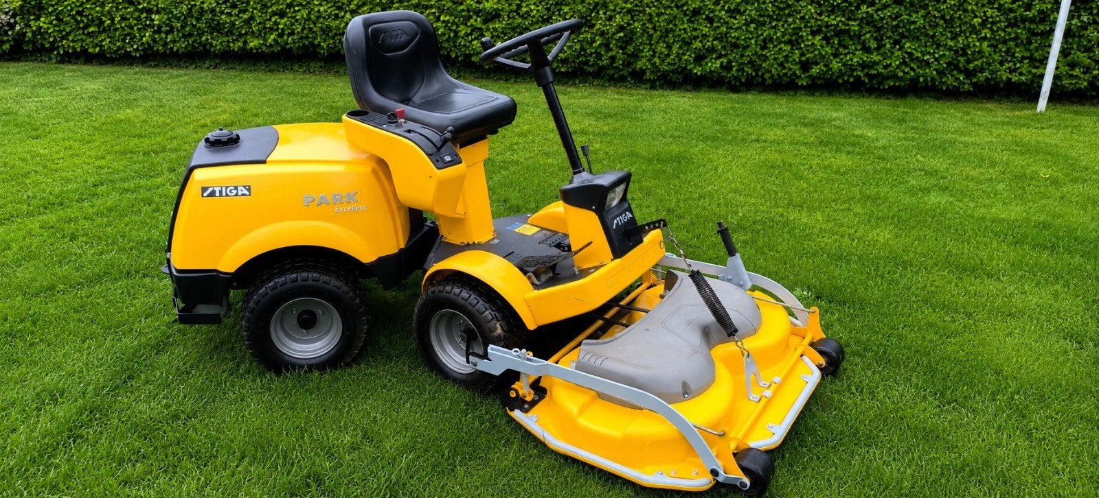 zitmaaier Stiga Park 16pk 2cilinder topstaat, nieuw maaideki, Tuin en Terras, Ophalen of Verzenden, Stiga