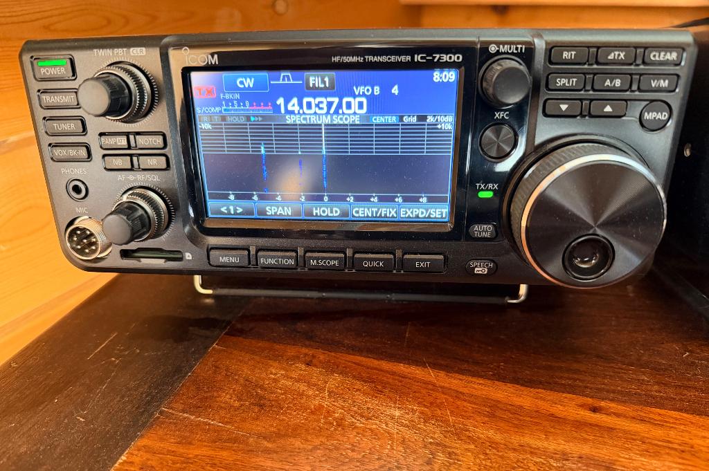 Icom IC-7300, Telecommunicatie, Zenders en Ontvangers, Ophalen of Verzenden, Zo goed als nieuw, Zender en Ontvanger