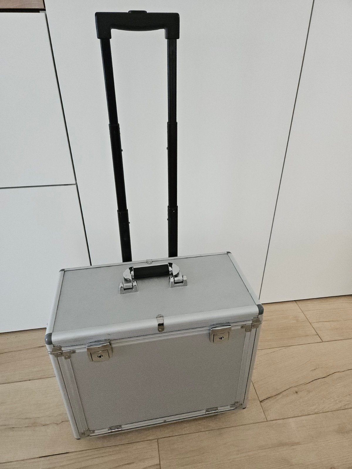 Orthofex pedicure koffer, Ophalen