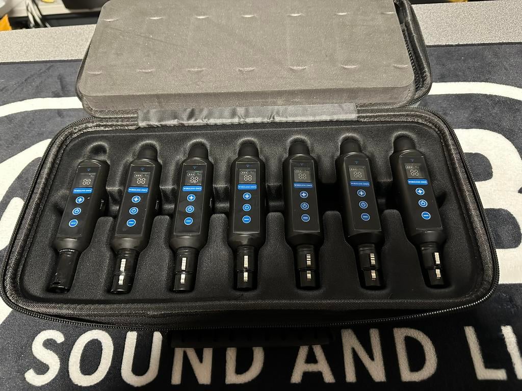 Draadloze dmx set. 1x transmitter en 6x receivers, Ophalen of Verzenden