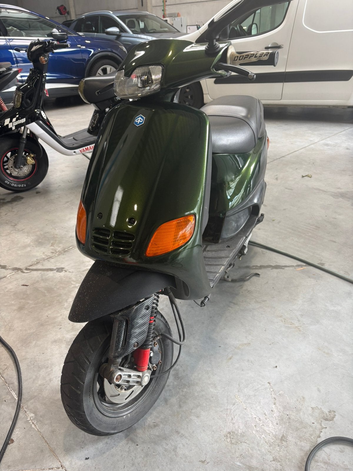 Piaggio Zip Type 3, Fietsen en Brommers, Ophalen, Zip, Klasse A (25 km/u), Zo goed als nieuw