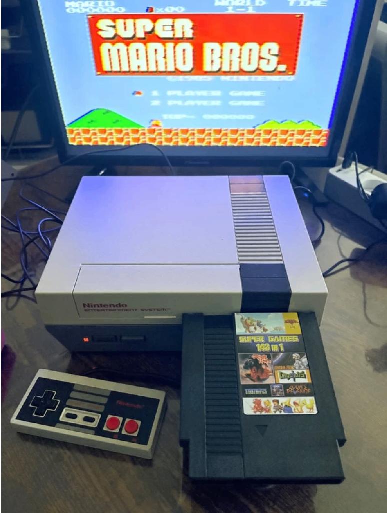 Nintendo NES + 143 jeux  cassette de 143 jeux, Consoles de jeu & Jeux vidéo, Consoles de jeu | Nintendo NES, Enlèvement ou Envoi