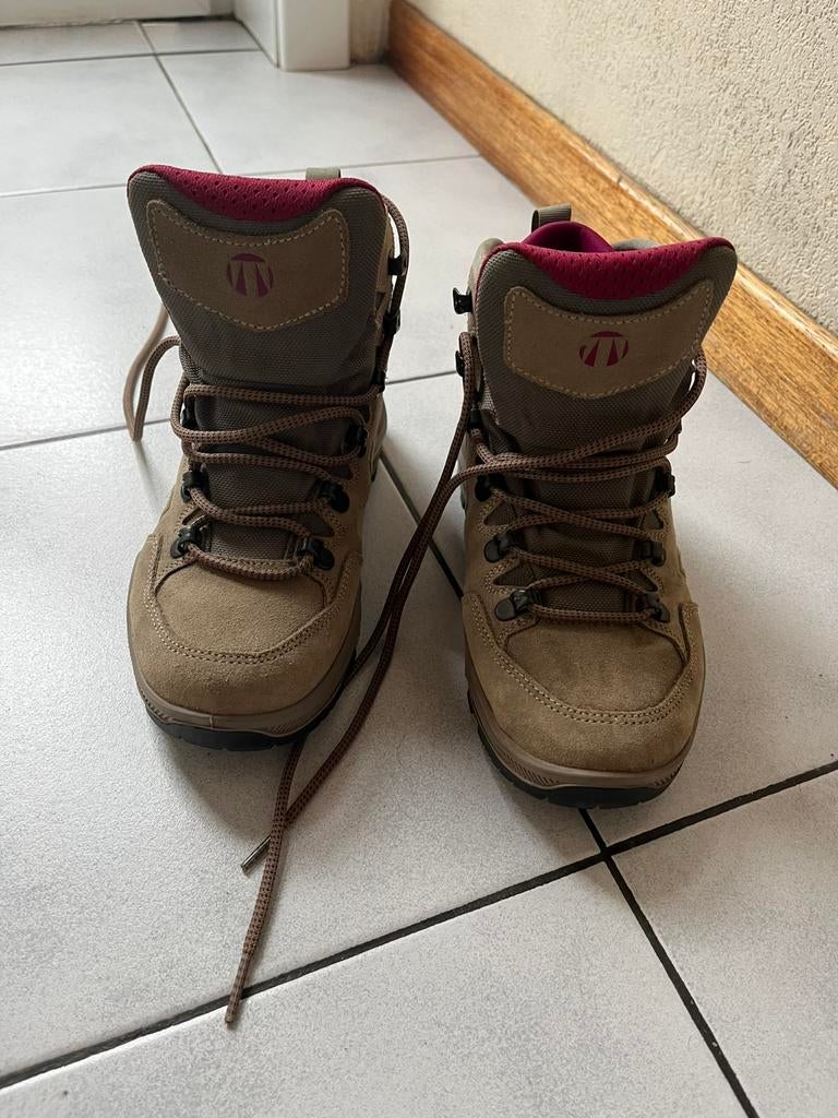 Wandelschoenen maat 37, Sport en Fitness, Bergsport en Wandelen, Ophalen, Zo goed als nieuw
