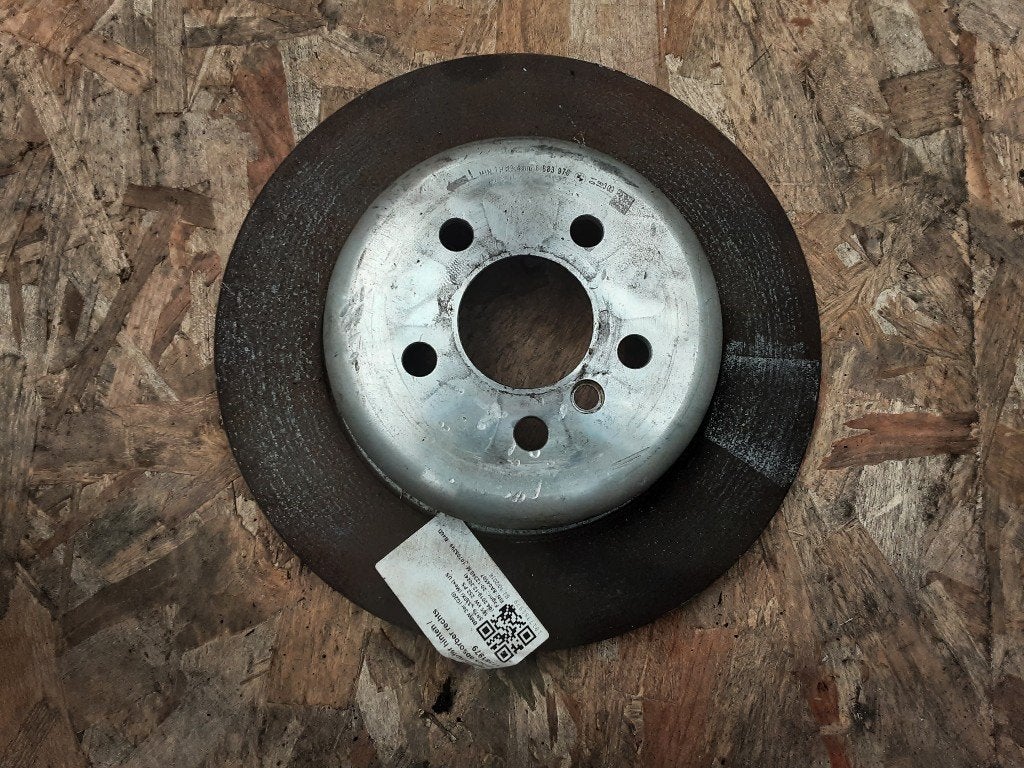 REMSCHIJF ACHTER BMW 3 serie (G20) (01-2018/03-2020), Gebruikt, Mevr. I. Hauben, BMW, Rue de l'Espoir 34 34
4030  GRIVEGNÉE, BE