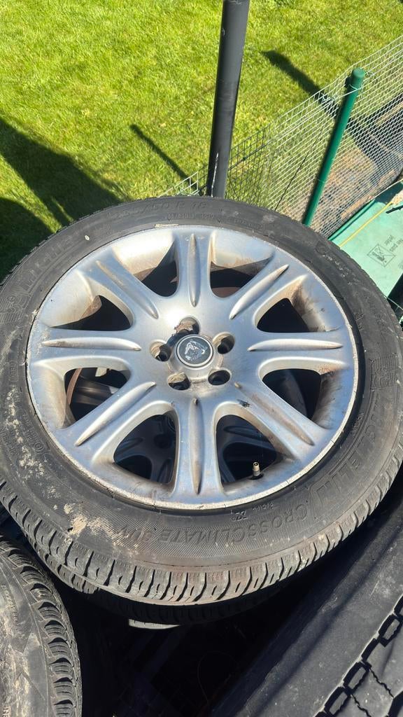 Jantes, jaguar 235 50 R18, Auto diversen, Wieldoppen, Zo goed als nieuw, Ophalen