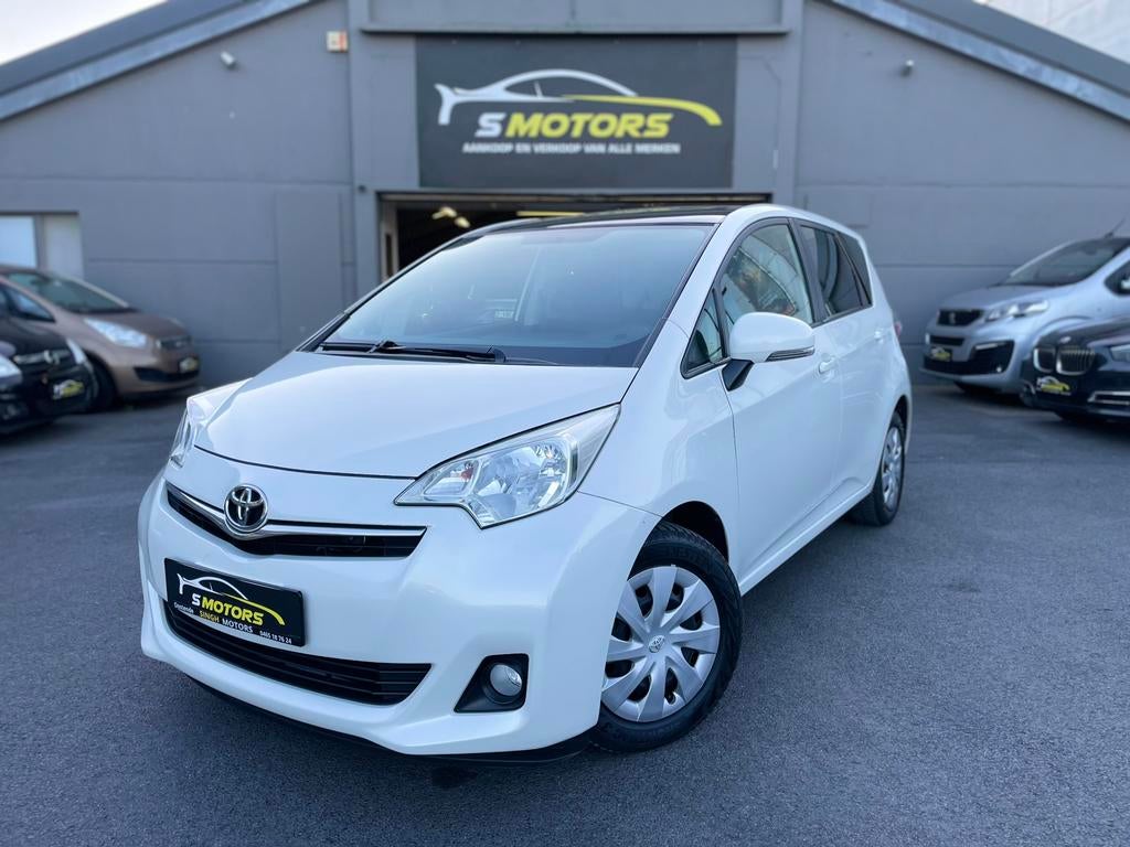 Toyota Verso-S 1.33 VVT-i | Skyview | Camera | Cruise |, Autos, Euro 5, Achat, Entreprise, Boîte manuelle