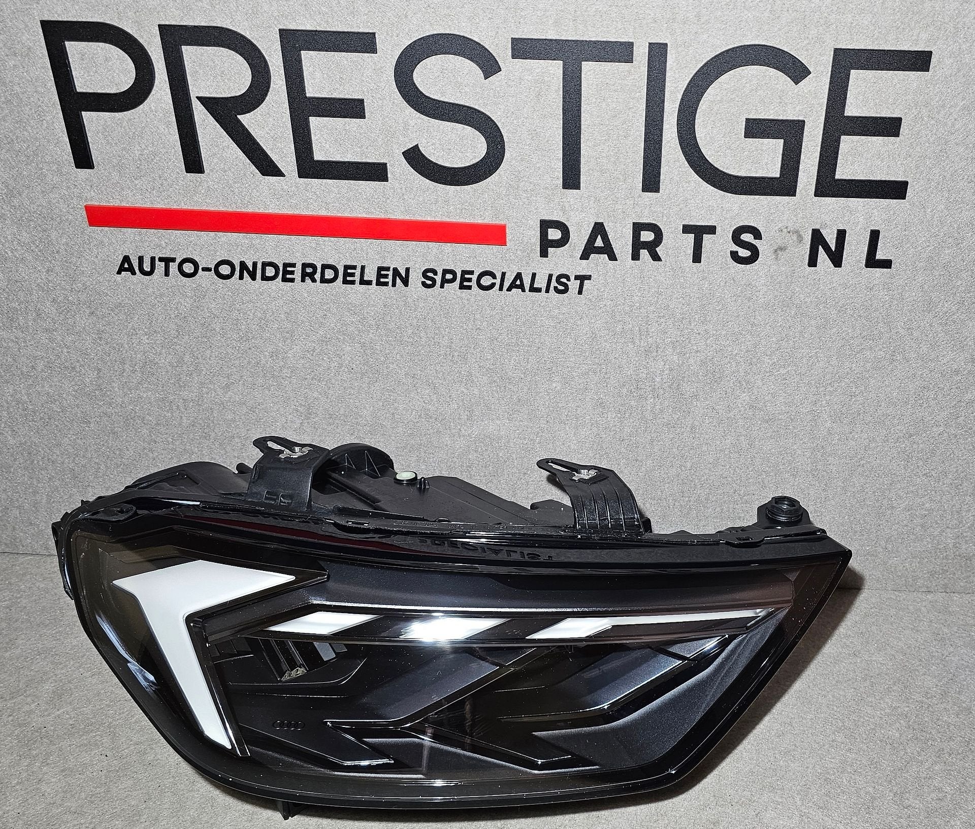 Koplamp Audi A1 82A S1 VOL LED Rechts 82A941774B SHADOW LINE, Auto-onderdelen, Verlichting, Gebruikt, Herkomst onderdeel bekend