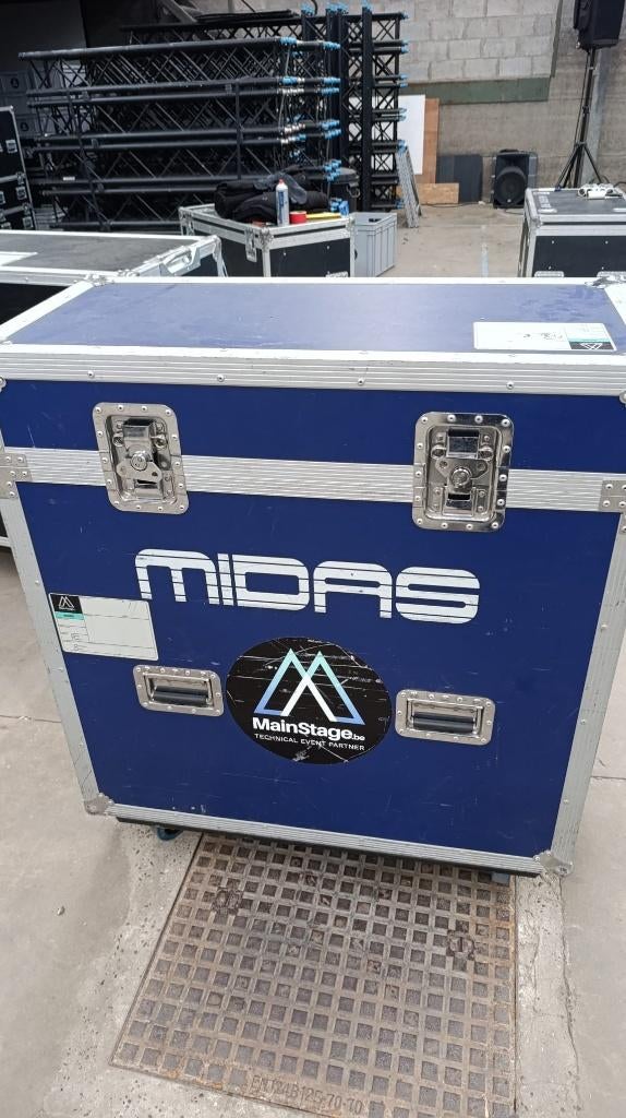 Midas Pro2C + DL251, Musique & Instruments, Tables de mixage, Comme neuf, 20 canaux ou plus, Entrée micro, Enlèvement