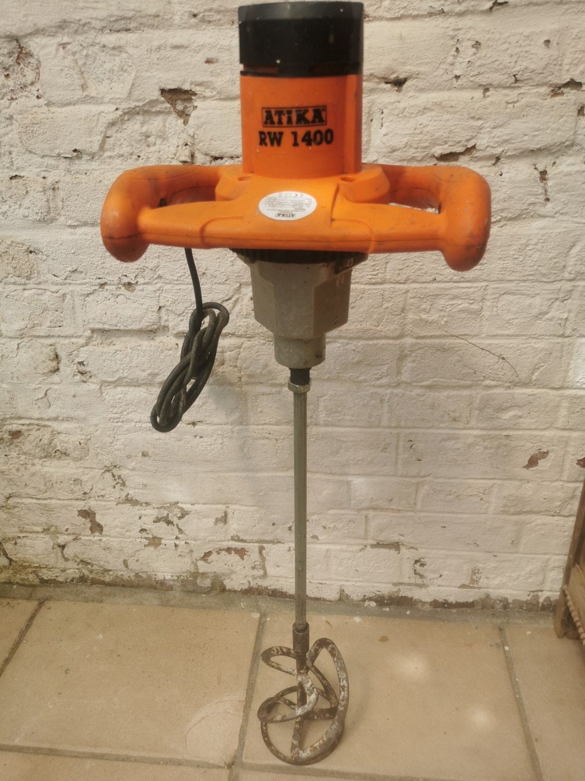 Atika RW 1400 Agitateur

Agitateur pour peinture + agitateur, Enlèvement ou Envoi