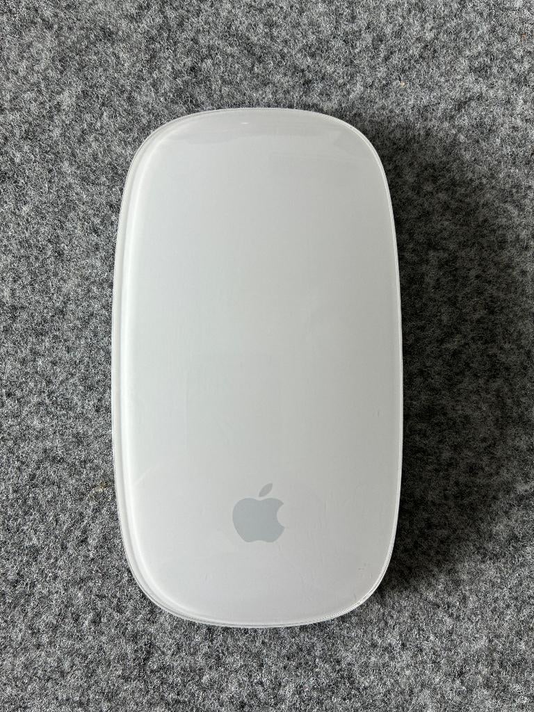 Souris Apple Magic Mouse v1, Computers en Software, Muizen, Ophalen of Verzenden, Gebruikt, Muis, Apple