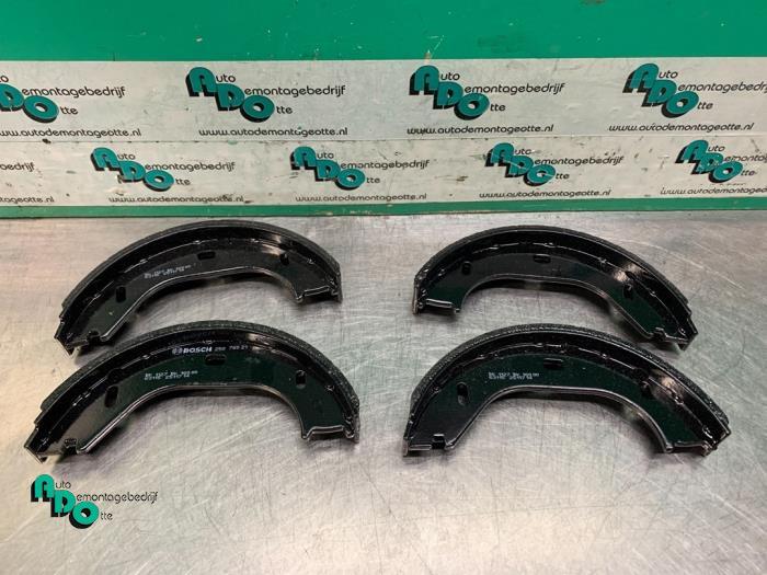 Remschoenset van een BMW 3-Serie (3-Serie 82-), -, -, Nieuw, Ophalen of Verzenden