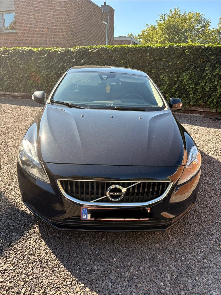 Volvo V40 1598 benzine 2018, Autos, 90 kW, Achat, Euro 6, Entretenue par le concessionnaire
