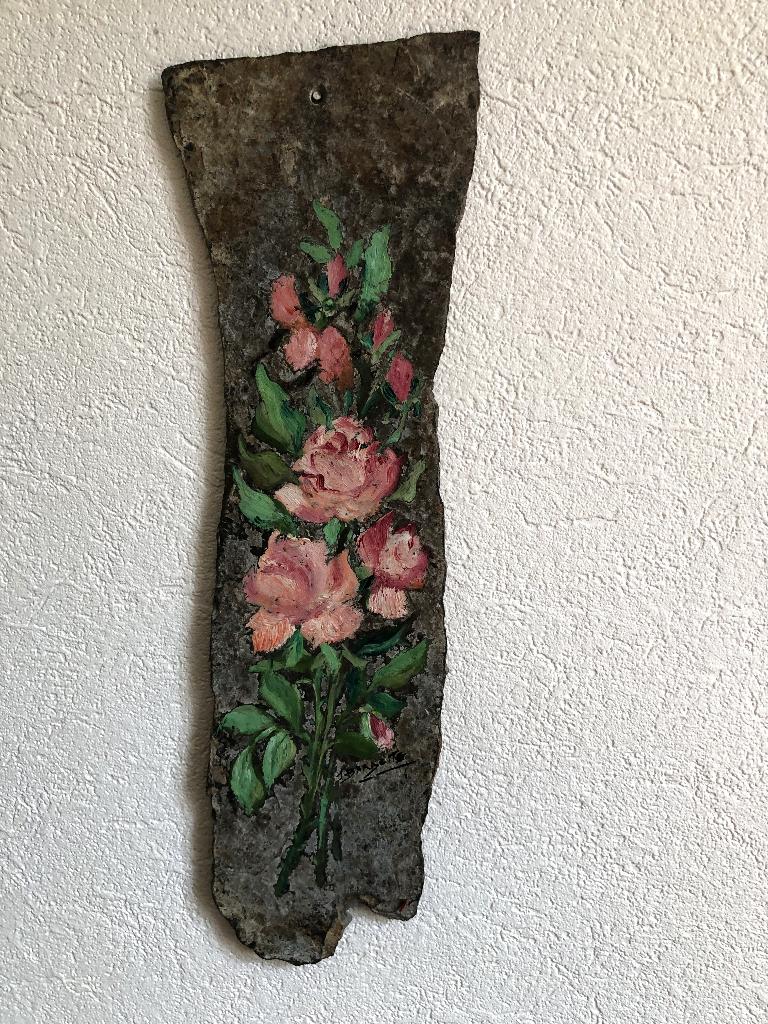 Leisteen met geschilderd bloementafereel (gesigneerd), Ophalen of Verzenden