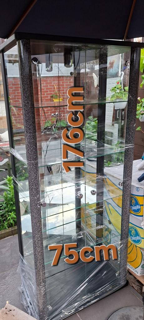 Glazen vitrinekast, Huis en Inrichting, Ophalen