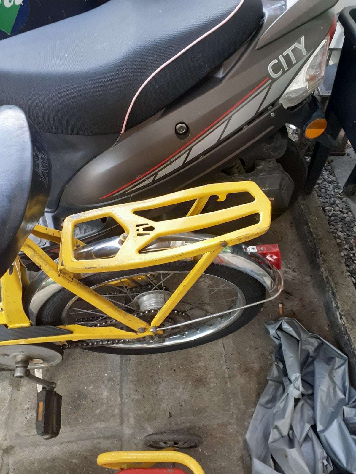 Motobecame van.66 caddy, Fietsen en Brommers, Scooters | Yamaha, Ophalen
