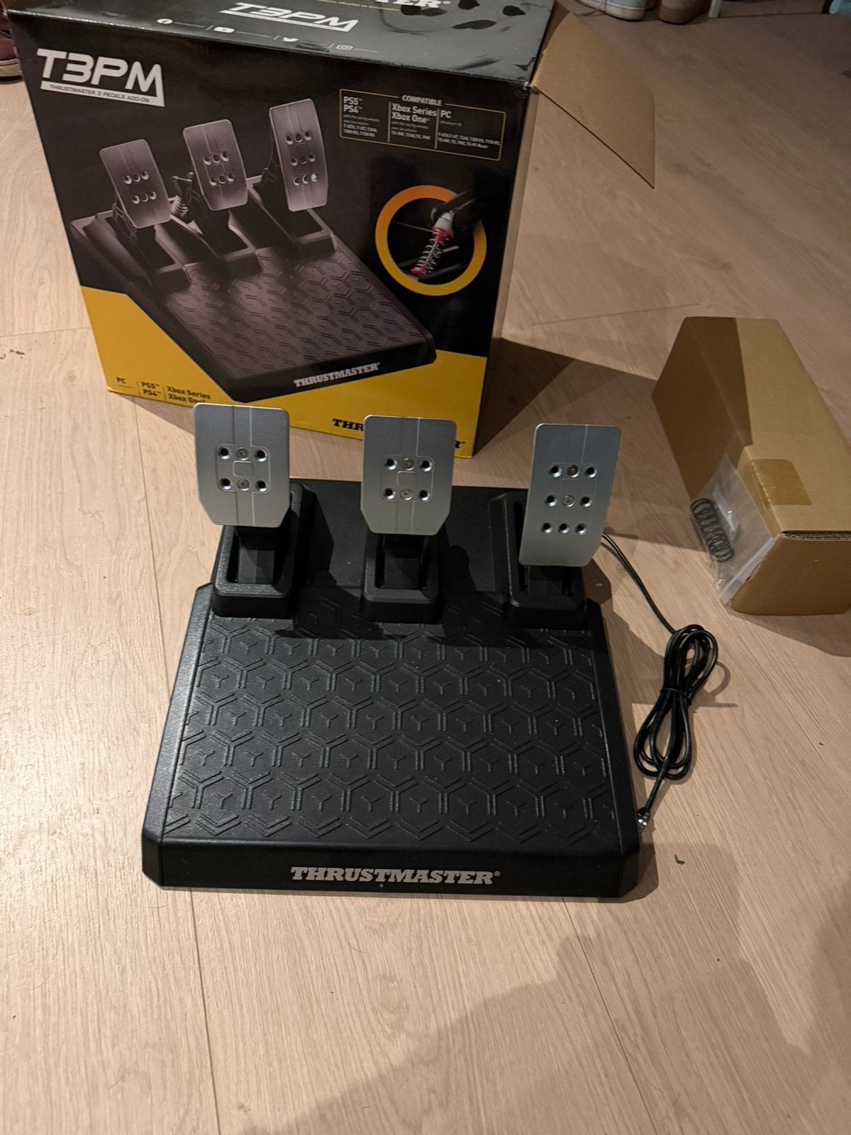 Thrustmaster T3PM - Pedalen voor PS5/PS4/Xbox Series X|S/PC, Ophalen, Nieuw