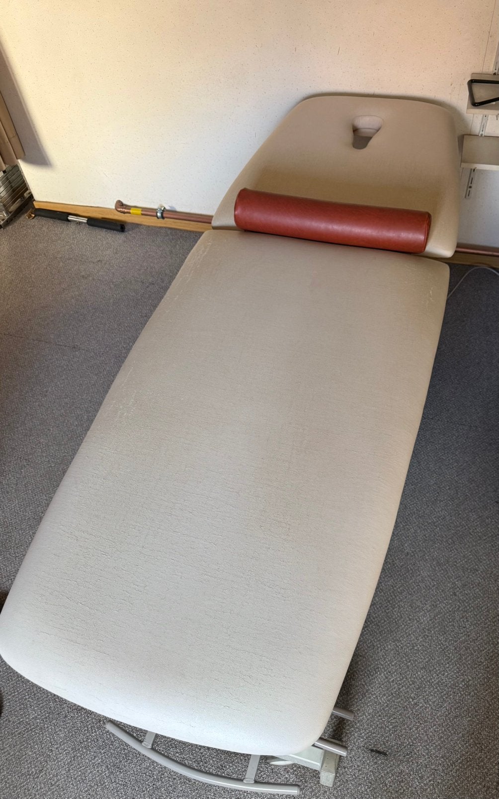 Gymna DUO Advanced elektrische massagetafel / behandeltafel, Sport en Fitness, Ophalen, Gebruikt, Massagetafel