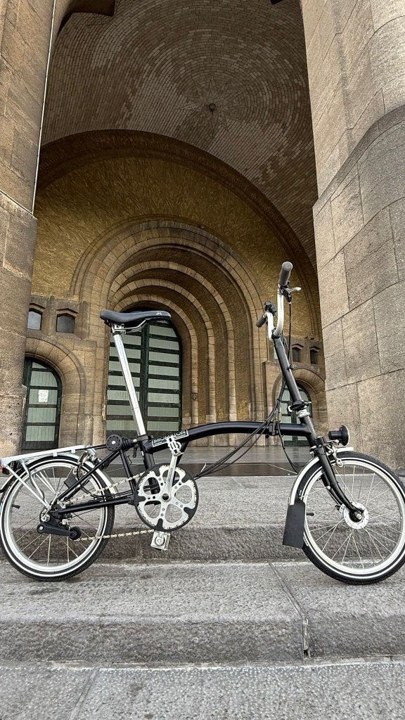 Brompton noir M6R hub dynamo full options 6 vitesses Neuf, Vélos & Vélomoteurs, Neuf, Vitesses, Frein sur jante, Brompton