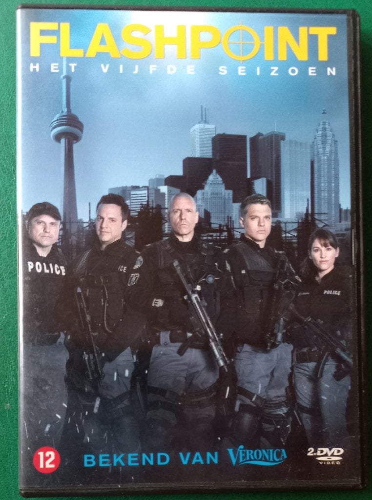 Flashpoint - La cinquième saison (2 disques), CD & DVD, DVD | TV & Séries télévisées, Anglais, Saison 5, À partir de 12 ans, Action et Aventure