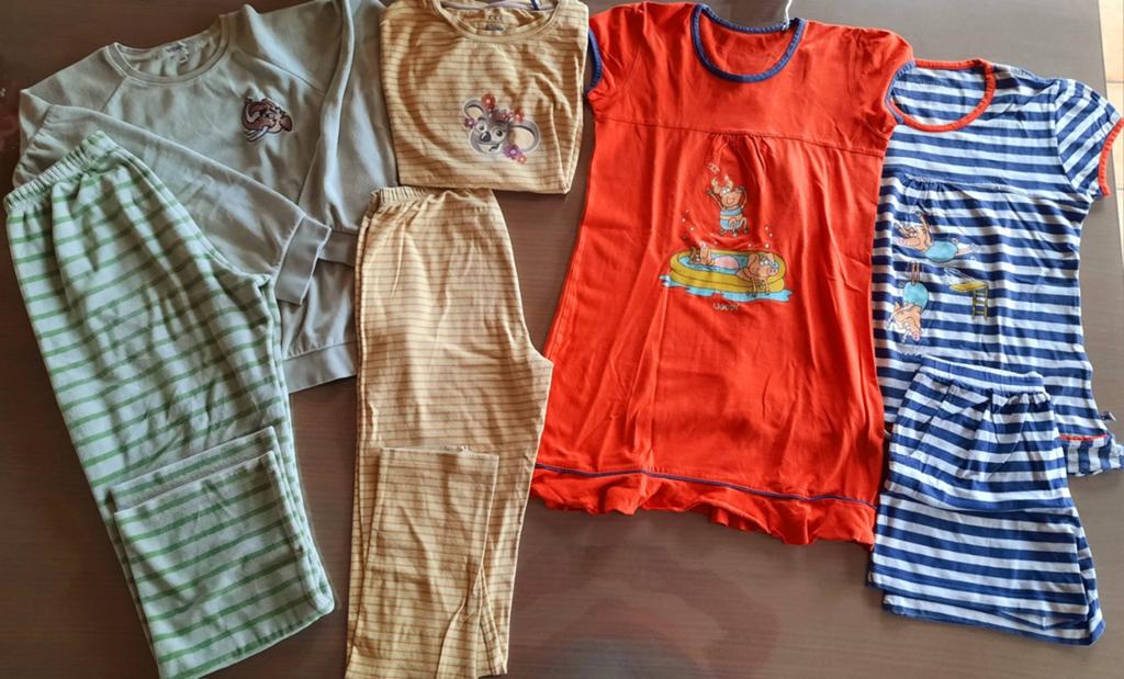 Woody pyjama's in zee goede staat!, Enfants & Bébés, Vêtements enfant | Taille 140, Enlèvement