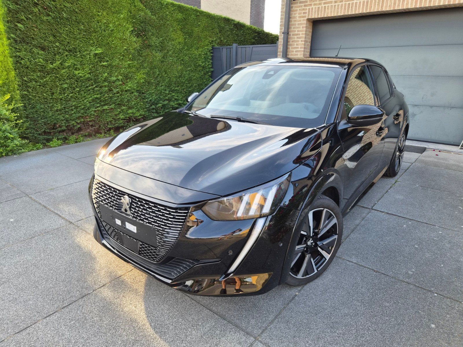 Peugeot 208 1.2i - GT Line / GPS / FULL LED / CAMERA / SPORT, Cuir, Achat, Entreprise, Noir