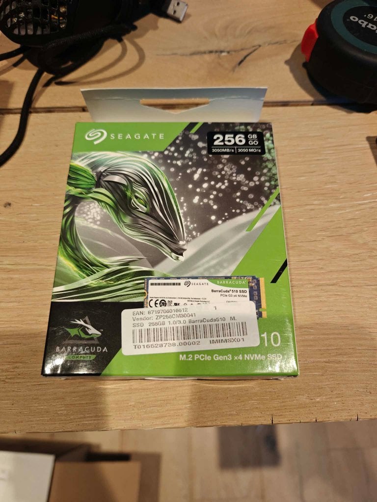 seagate barracuda 510 nvme 256gb + Windows, Computers en Software, Ophalen, Intern, Gebruikt, SSD