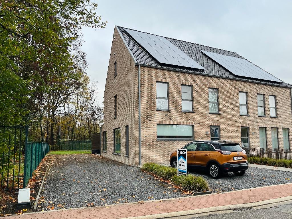 Halfopen bebouwing op toplocatie in Hasselt, Immo, Maisons à vendre, 34 kWh/m²/an, Hasselt, Hasselt, Maison Bi-familiale ou Jumelée