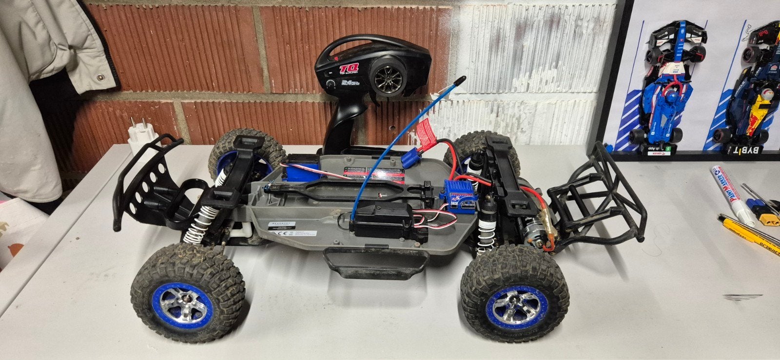 Traxxas slash, Hobby en Vrije tijd, Modelbouw | Radiografisch | Auto's, Gebruikt, Auto offroad, Elektro, Schaal 1:10, RTR (Ready to Run)