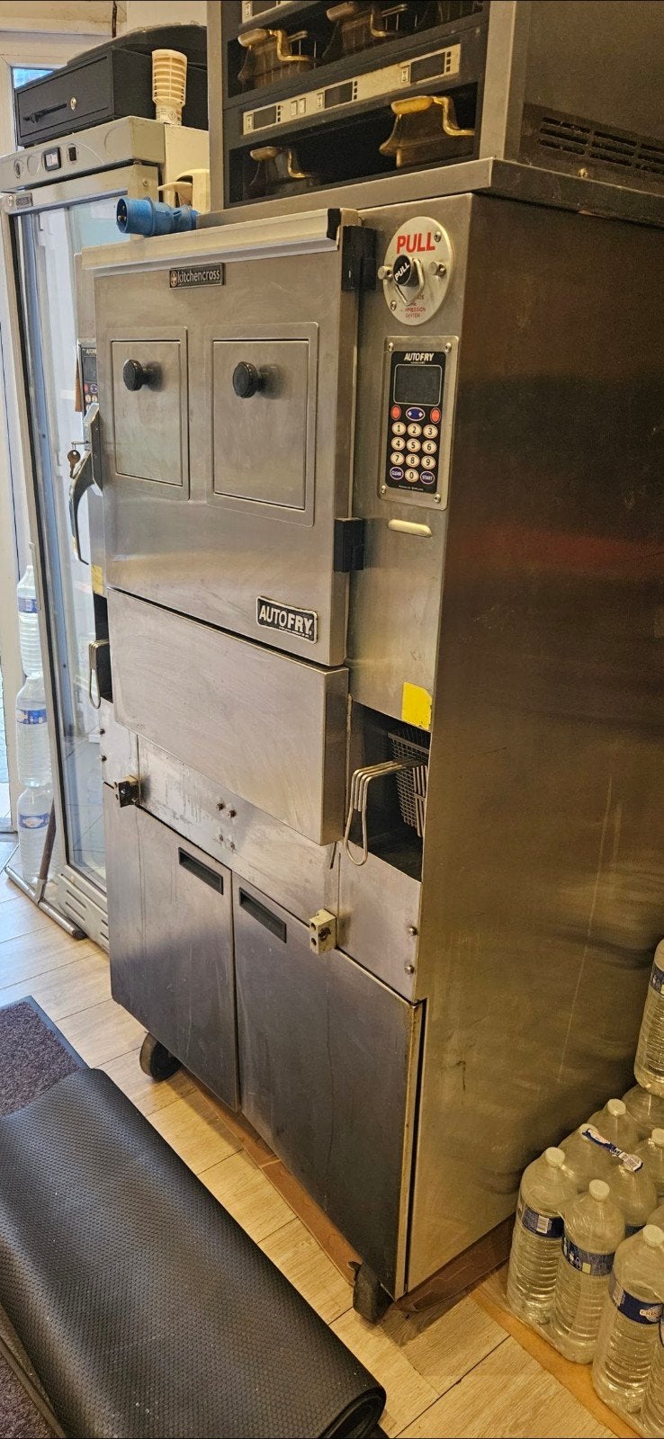Friteuse professionnelle automatique AutoFry MTI-40E – Sans, Electroménager, Enlèvement