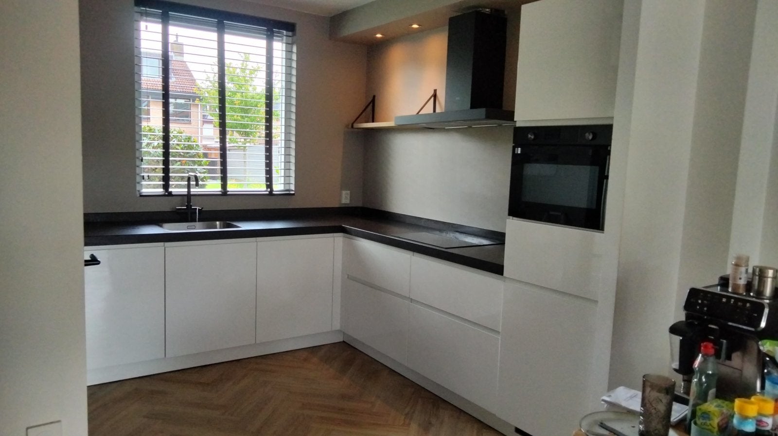 Nette Moderne Complete Hoekkeuken + Apparatuur GEDEMONTEERD, Huis en Inrichting, Wit, Hoekkeuken, Ophalen of Verzenden, Hoogglans of Gelakt