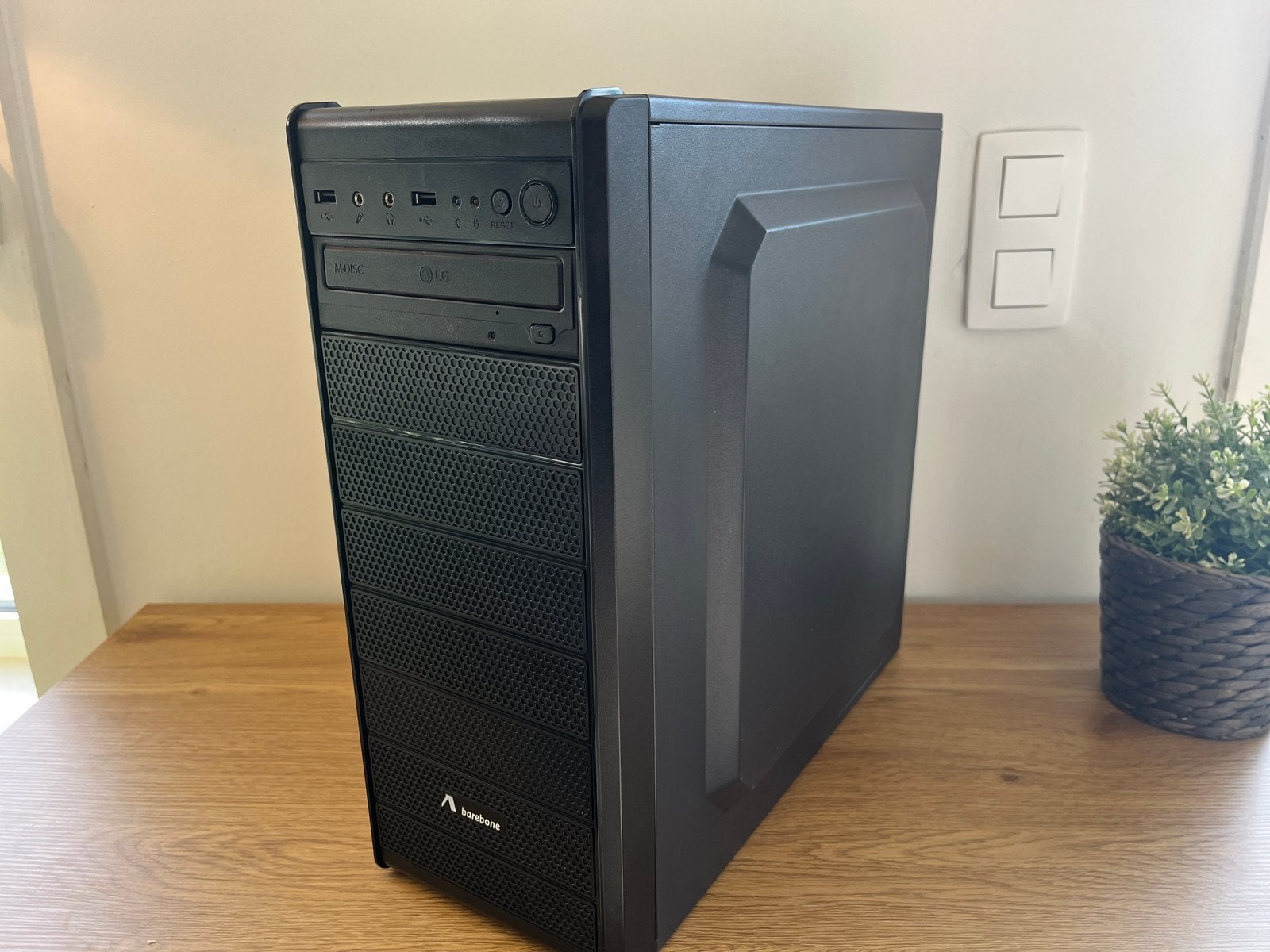 Pc gigabyte intel i5 - 8GB - 500GB HDD - GPU, Enlèvement, Comme neuf