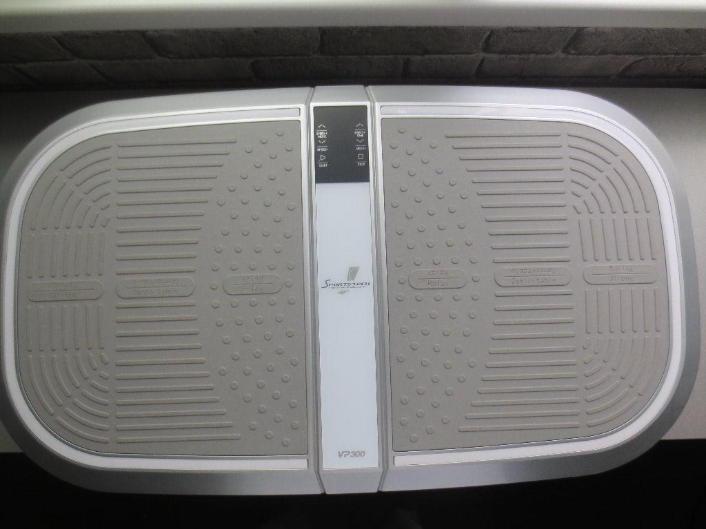 Plateforme vibrante SPORTSTECH V300 état neuf, Sports & Fitness, Appareils de fitness, Comme neuf, Plaque vibrante, Aluminium