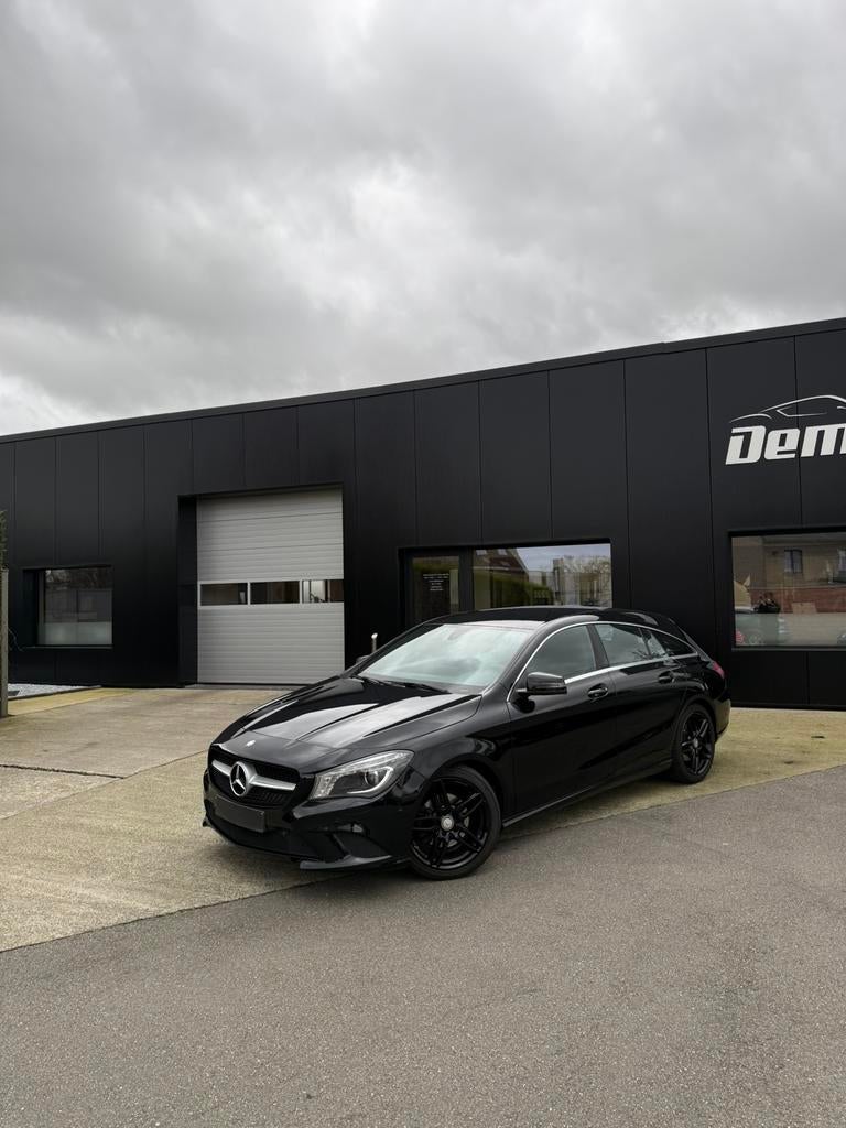 Mercedes CLA180D urban incl 2 set velgen EXPORT, Auto's, CLA, Euro 6, 4 cilinders, Zwart