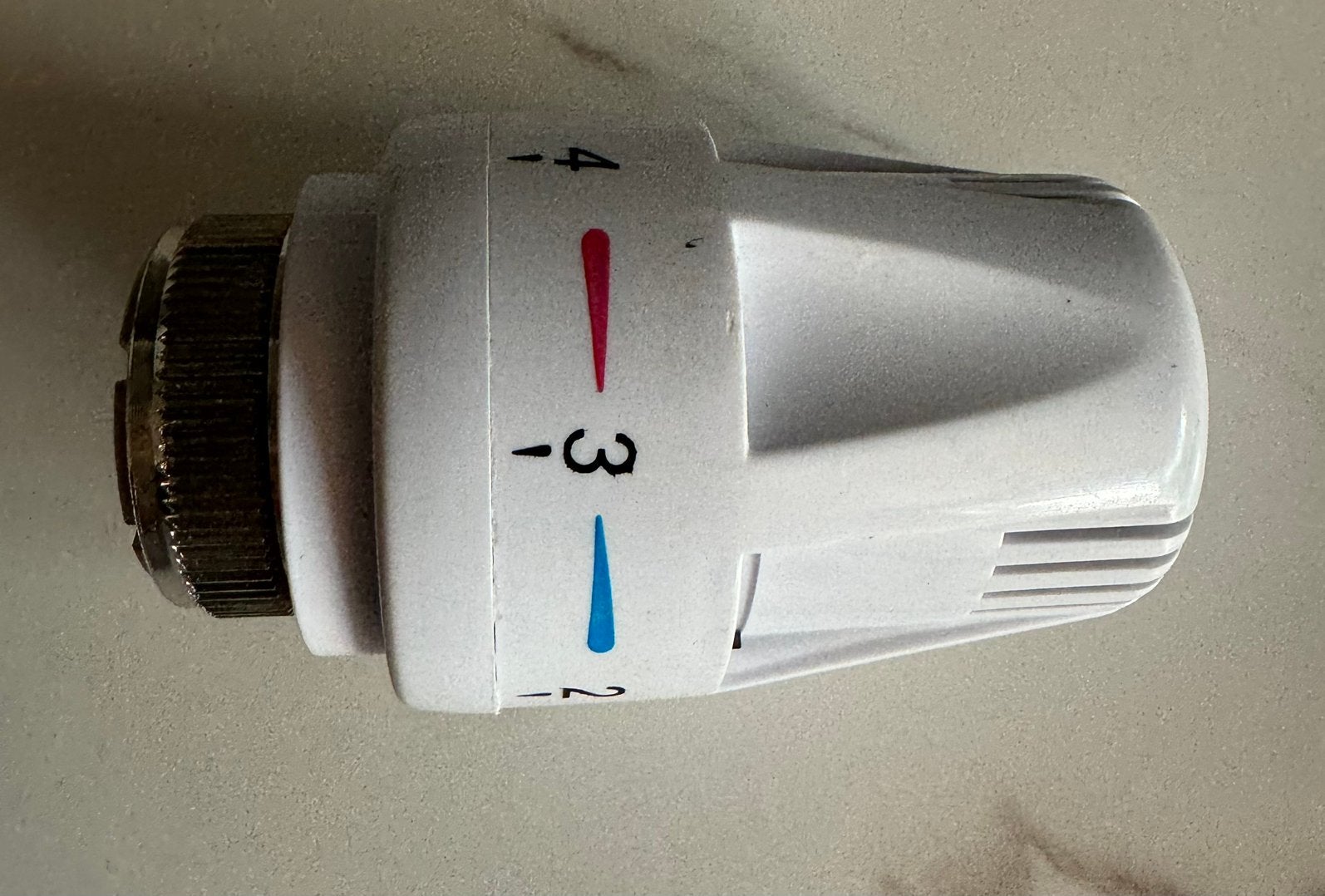 2 vannes radiateur neuf, Bricolage & Construction, Thermostats, Enlèvement, Comme neuf