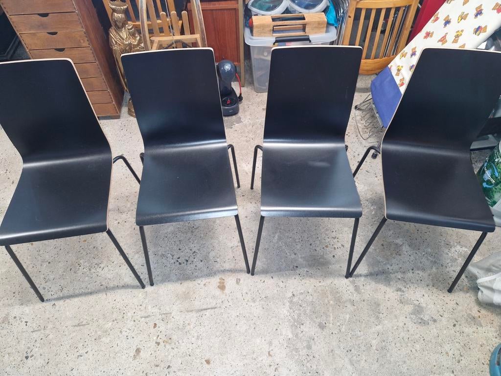 4 houten mooie zwarte eetkamer stoelen, Huis en Inrichting, Stoelen, Ophalen, Bruin, Hout