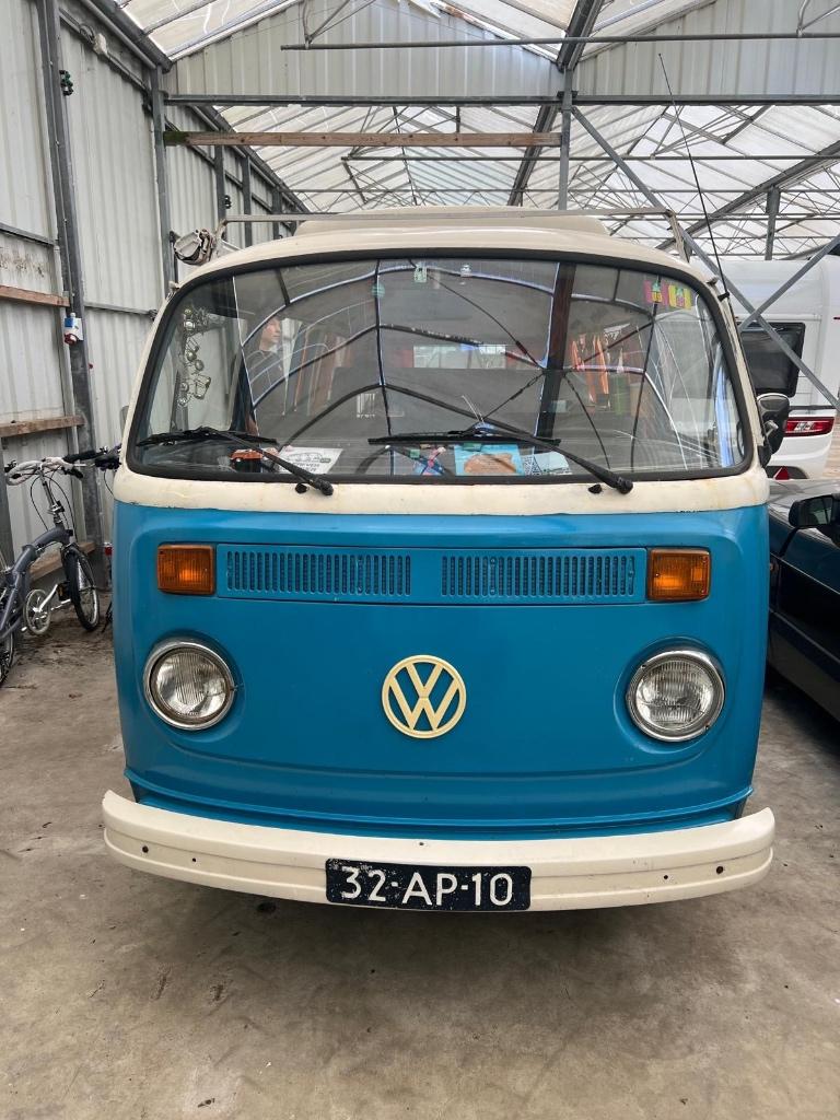 Volkswagen T2B oldtimer camper, 4 deurs, Achterwielaandrijving, Zwart, Trekhaak
