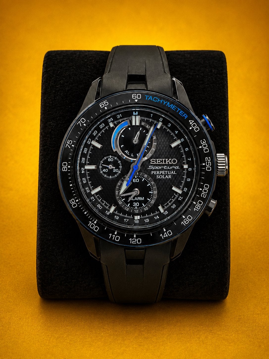 SEIKO Sportura Perpetual Solar Chronograph, Bijoux, Sacs & Beauté, Montres | Hommes, Enlèvement ou Envoi, Comme neuf, Seiko