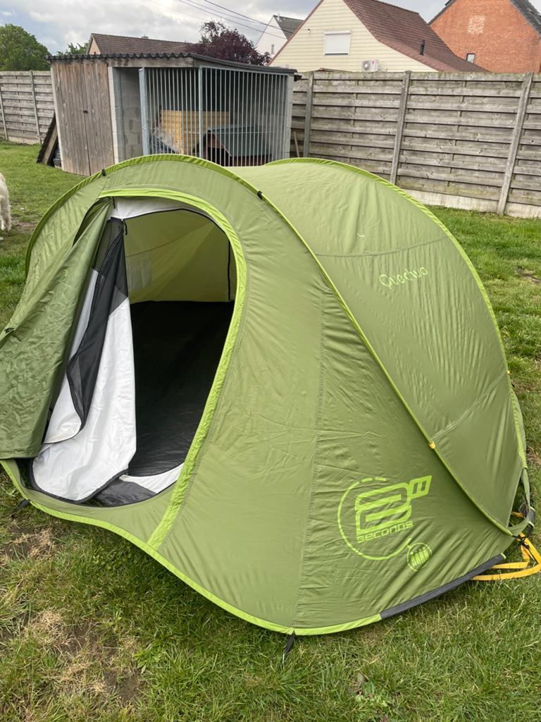 Quechua pop-up tent 2 seconds - 4 pers, Enlèvement, Comme neuf, Jusqu'à 4