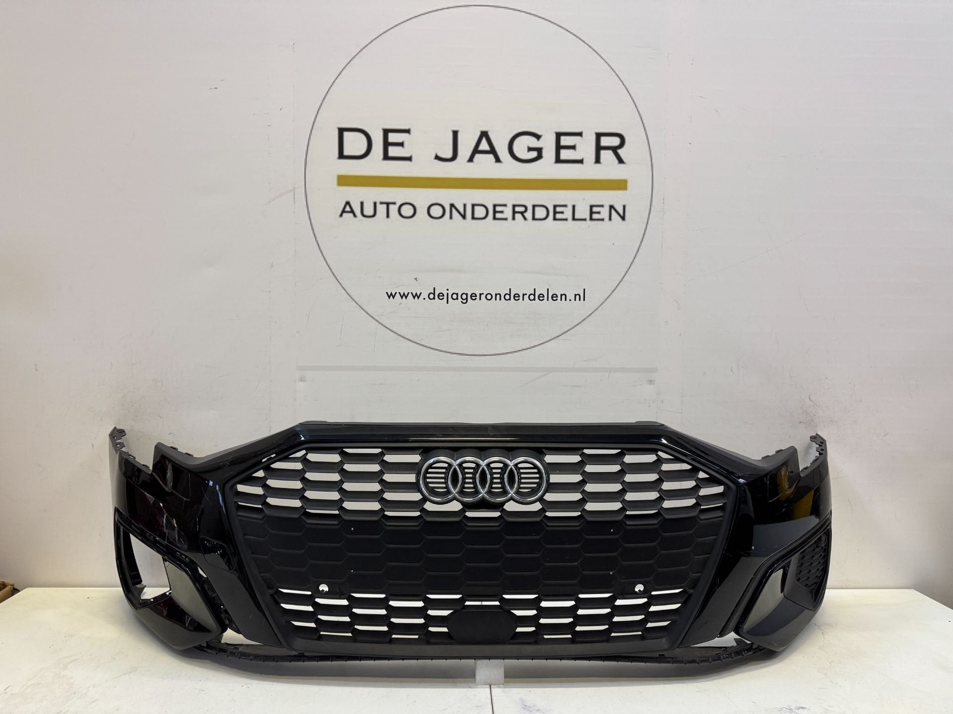 AUDI A3 8Y0 8Y PARE-CHOCS AVANT PARE-CHOCS 8Y0807437, Pare-chocs, AUDI AG, Auto-Union-Strasse 1
85045  Ingolstadt, DE, Audi