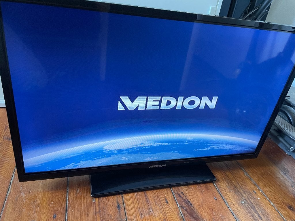 Télévision LCD 32 pouces  - (Sans télécommande), Enlèvement, Utilisé, LCD