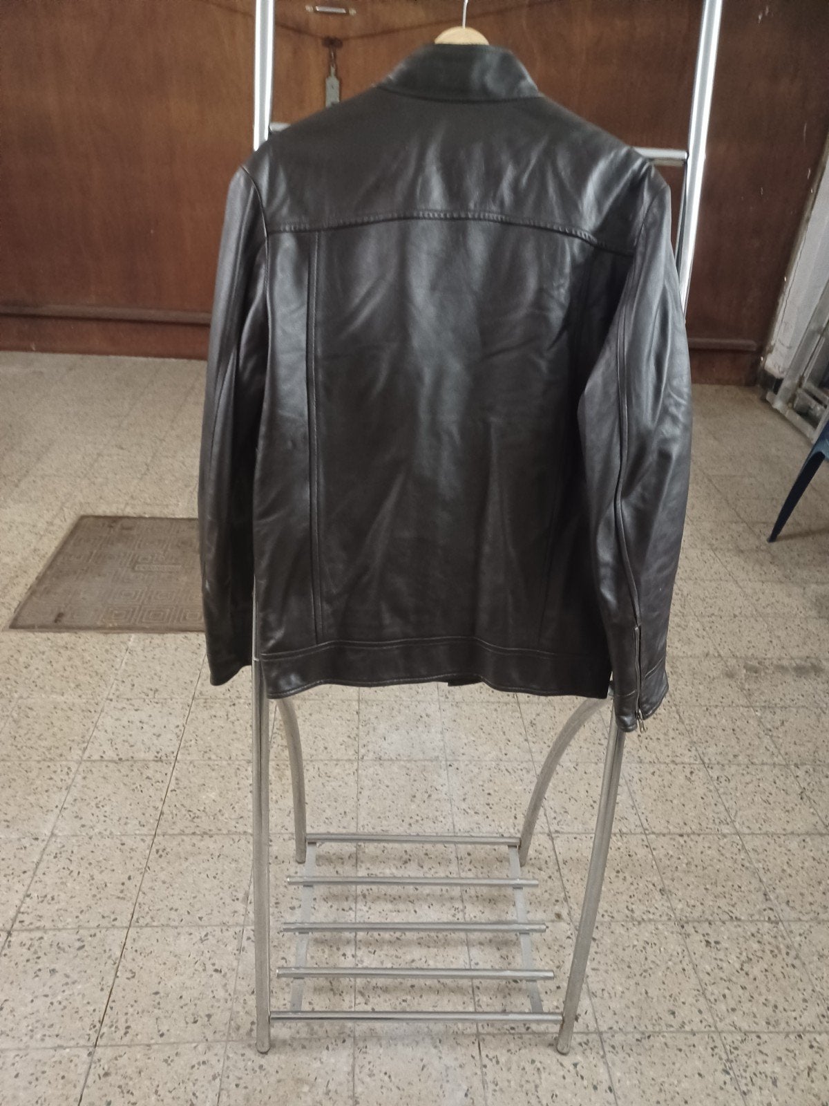 veste cuir homme, Enlèvement