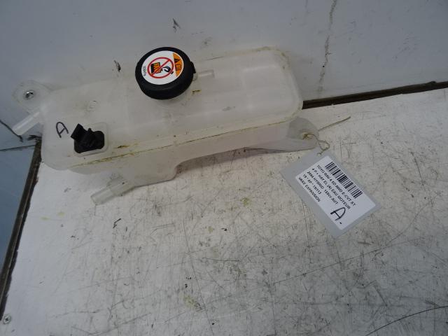 VASE D'EXPANSION Toyota RAV4 (A4) (01-2012/09-2019), Mevr. I. Hauben, Toyota, Utilisé, Rue de l'Espoir 34 34
4030  GRIVEGNÉE, BE
