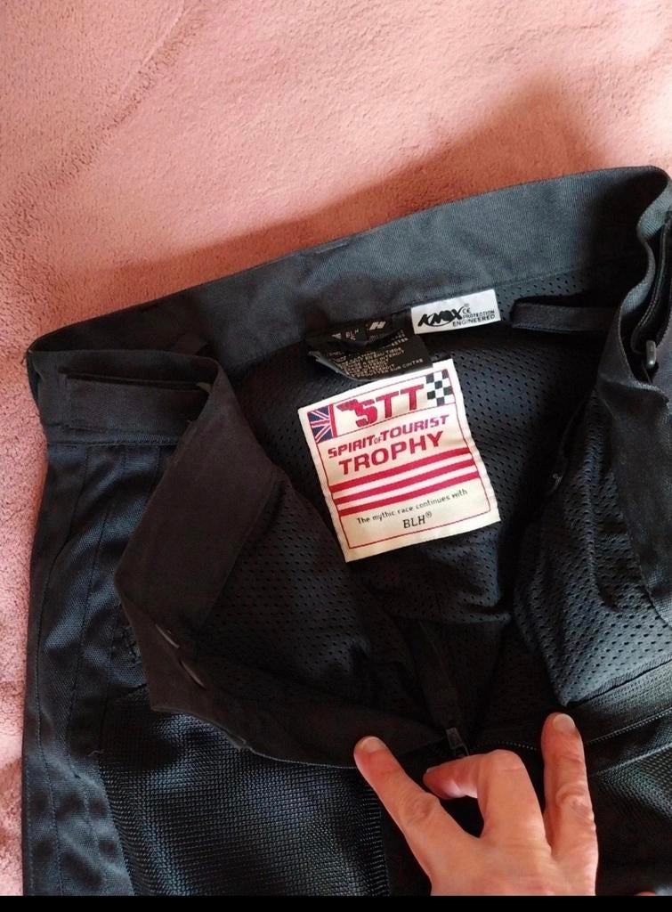 Pantalon moto BLH 36/38. Taille S. Info détaillée sur photo, Motos, Vêtements | Vêtements de moto, Enlèvement ou Envoi, Seconde main
