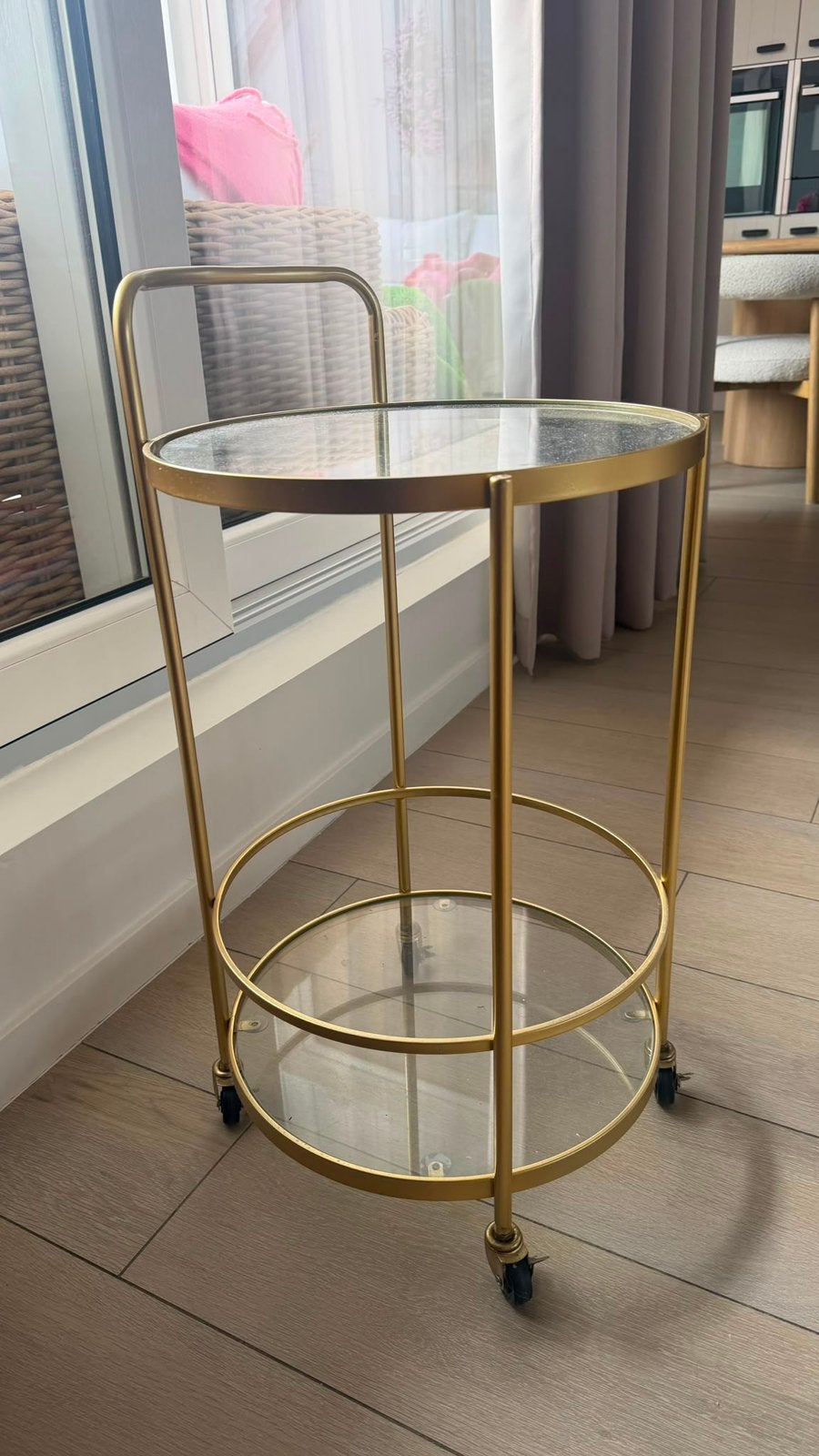 Elegante serveertafel van glas en verguld metaal, Huis en Inrichting, Ophalen, Zo goed als nieuw, Rond, Glas